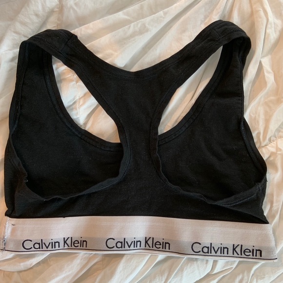 Calvin Klein sports bra - Picture 2 of 3